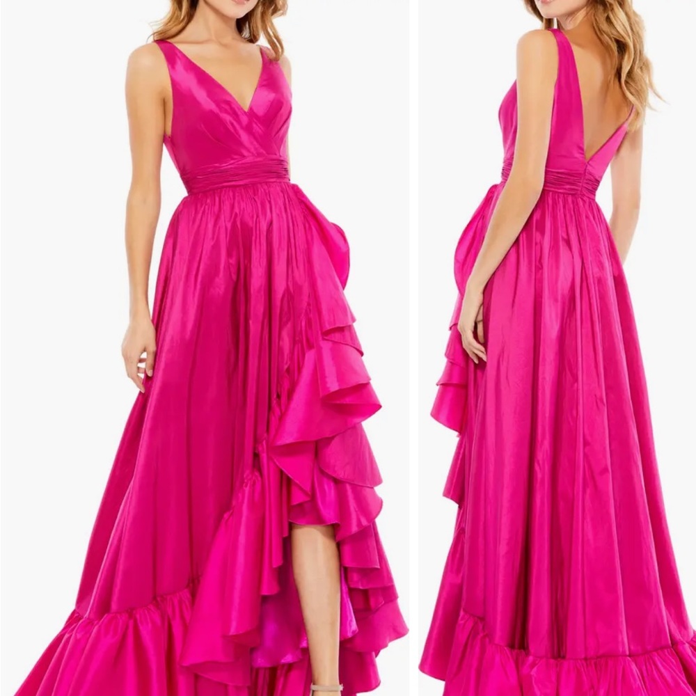 NWOT Mac Duggal gown